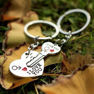 Hot Sale Zinc Alloy Silver Plated Lovers Gift Wedding Favors