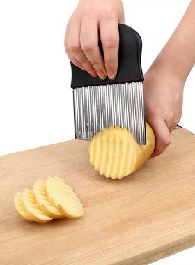 pomme de terre ondulé tranchant éplucheur coup