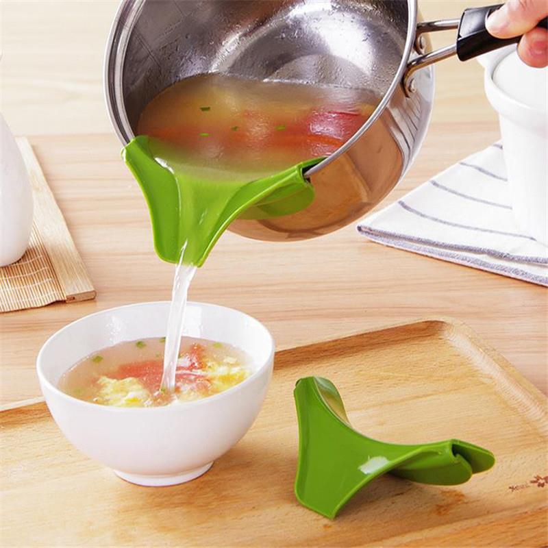 Gadgets Anti-Spill Silicone Slip On Pour Soup Spout Funnel F