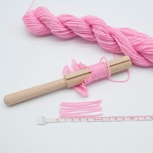 Wooden Latch Hook Crochet Yarn Cutter Tool for Tapestry Carp