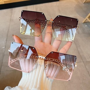 2021 New Fashion Oversize Gradient Sunglasses For Women Vint