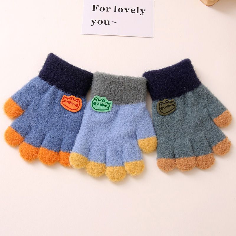儿童五指手套宝宝秋冬男女童加厚保暖百搭婴儿春季1-3岁实用款