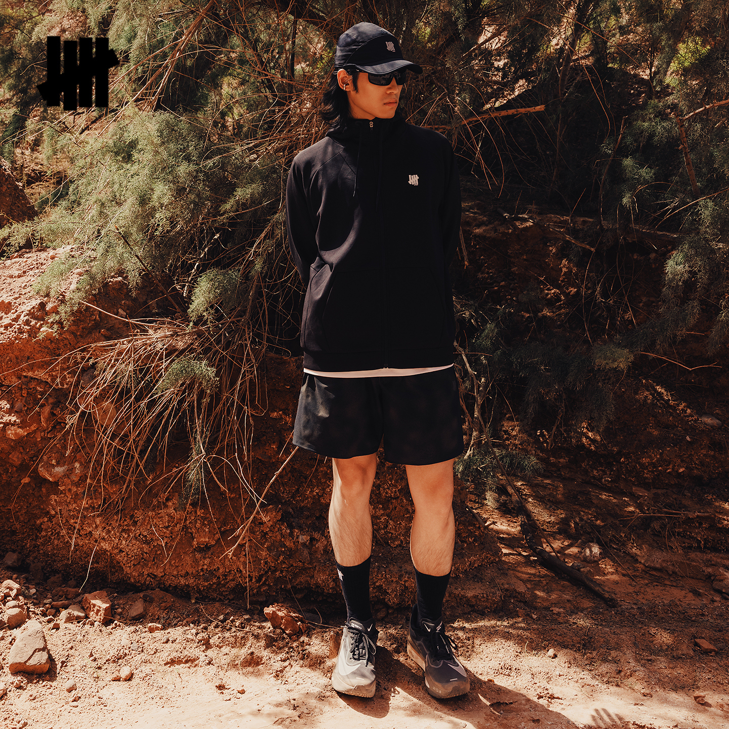 五条杠空气层运动开衫连帽卫衣