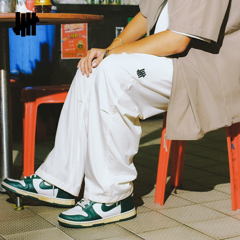 UNDEFEATED夏季工装伞兵裤