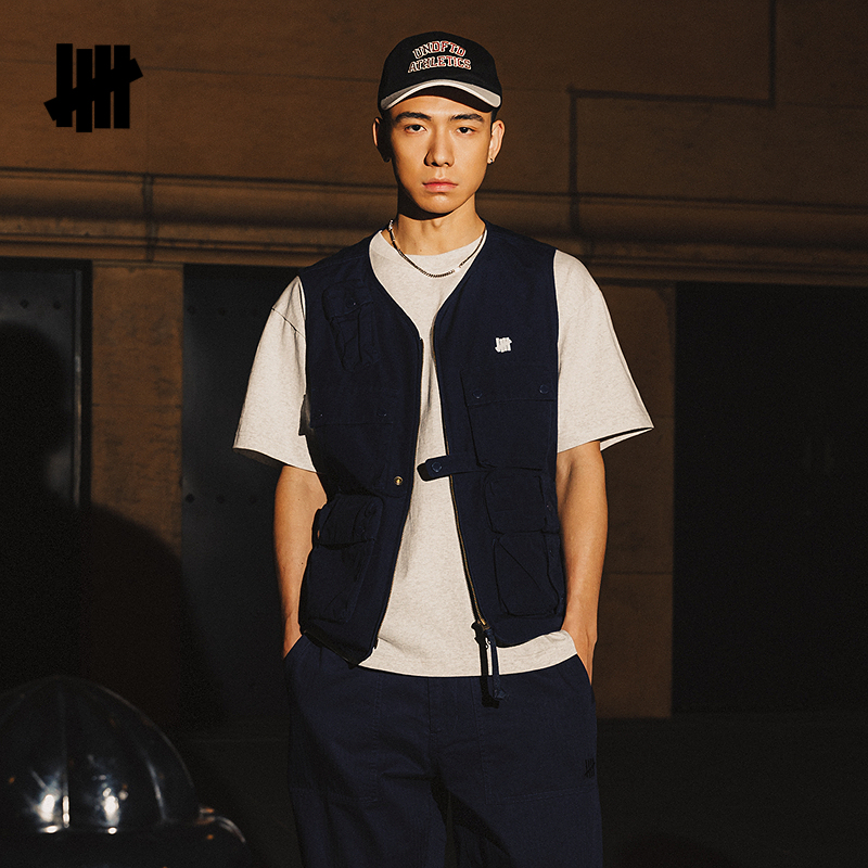 UNDEFEATED经典多口袋军事风马甲