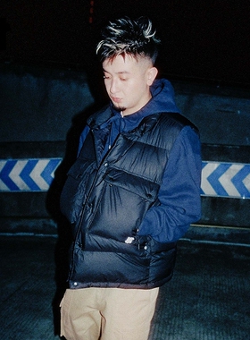 UNDEFEATED五条杠官方秋季新品时尚潮流美式防泼水多口袋羽绒马甲