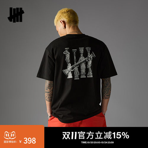 UNDEFEATED五条杠柱纹短袖T恤