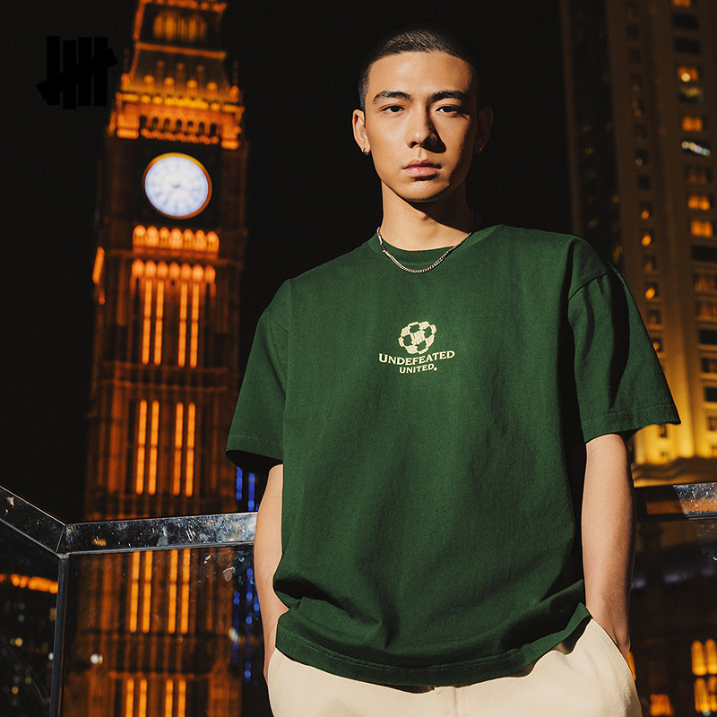 五条杠足球主题图案短袖T恤