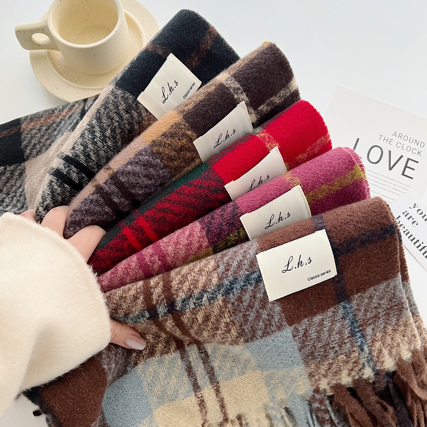 韩系复古格子围巾氛围感女秋冬季长款加厚保暖仿羊绒围脖百搭围巾