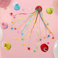 Тридцать голов (случайная упаковка) 30 голов (случайная упаковка) паучьей шелковой гранаты в ручной броске относится к 30 небольшим бумажным рулонам в одном