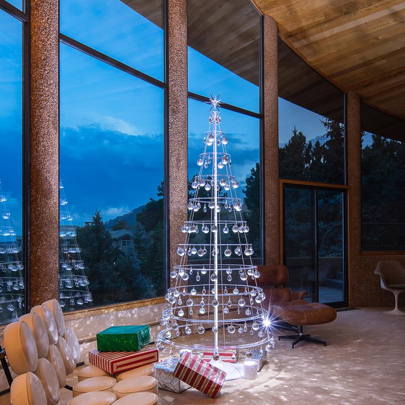 2025新款网红场景布置水晶发光旋转耶诞树节假日场景布置装饰品