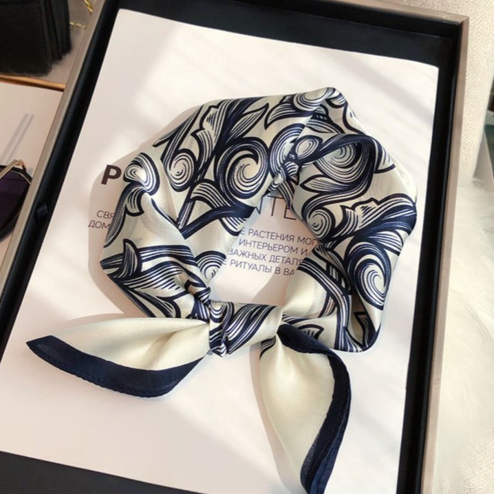 【山川图腾】高级感爆表！桑蚕丝真丝14姆米小方巾职业气质小领巾