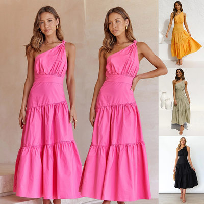 Spring and summer new one-shoulder solid colour long dresses