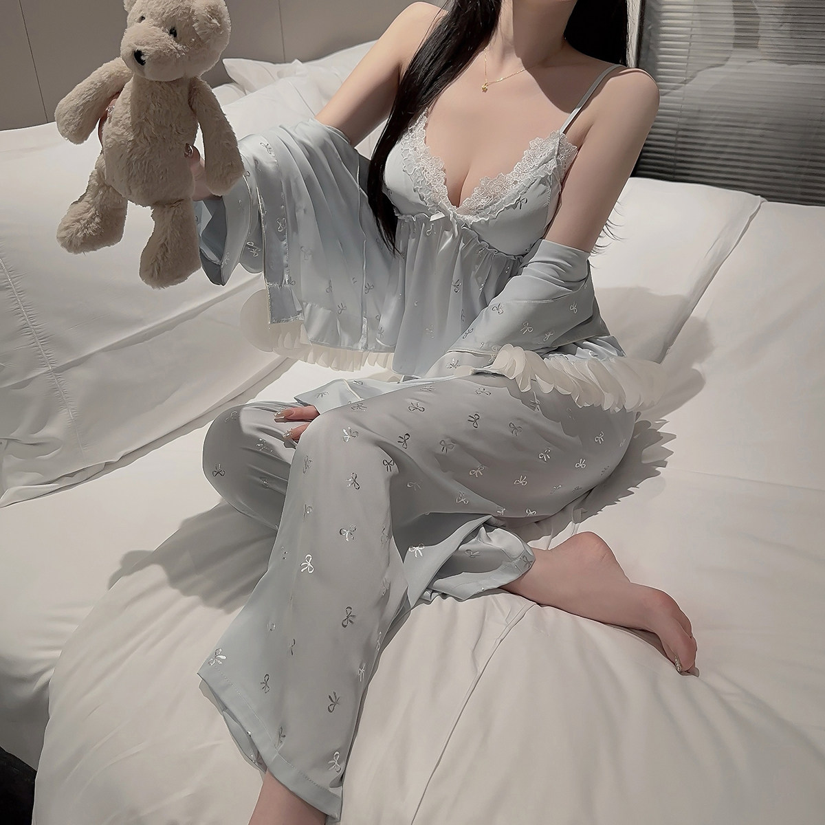 睡衣春夏冰丝缎面蝴蝶结性感吊带