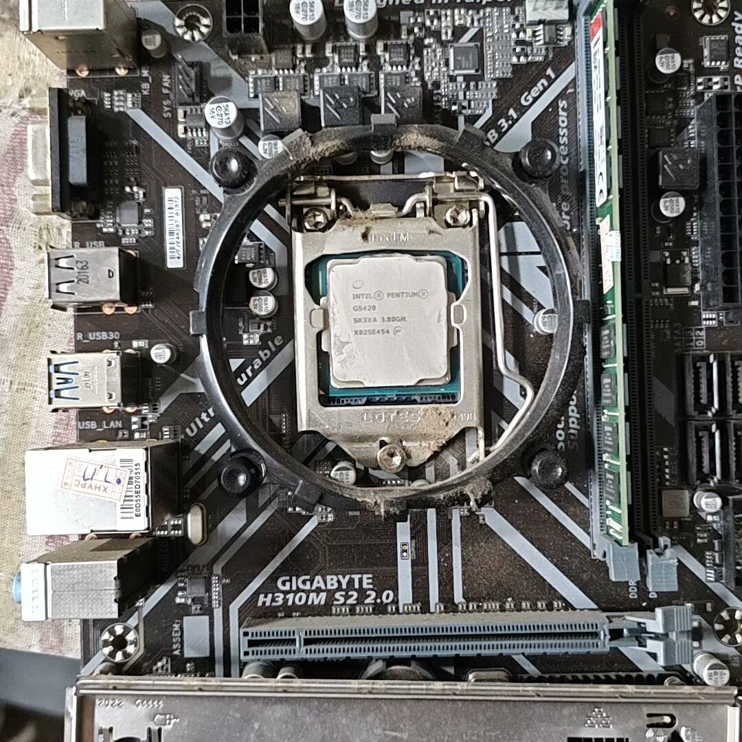 议价技嘉H310M S2 2.0主板 包好 外观新 单主适用