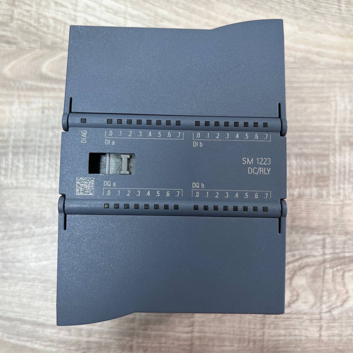 议价SM1223 PLC模块6ES7 223-1PL适用