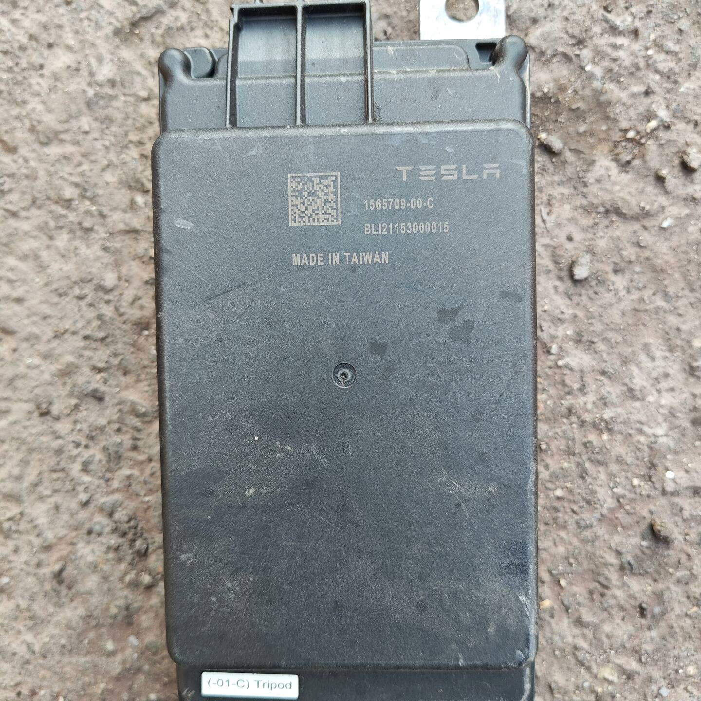 议价特斯拉4D毫米波雷达，1565709-00-C BLI211适用