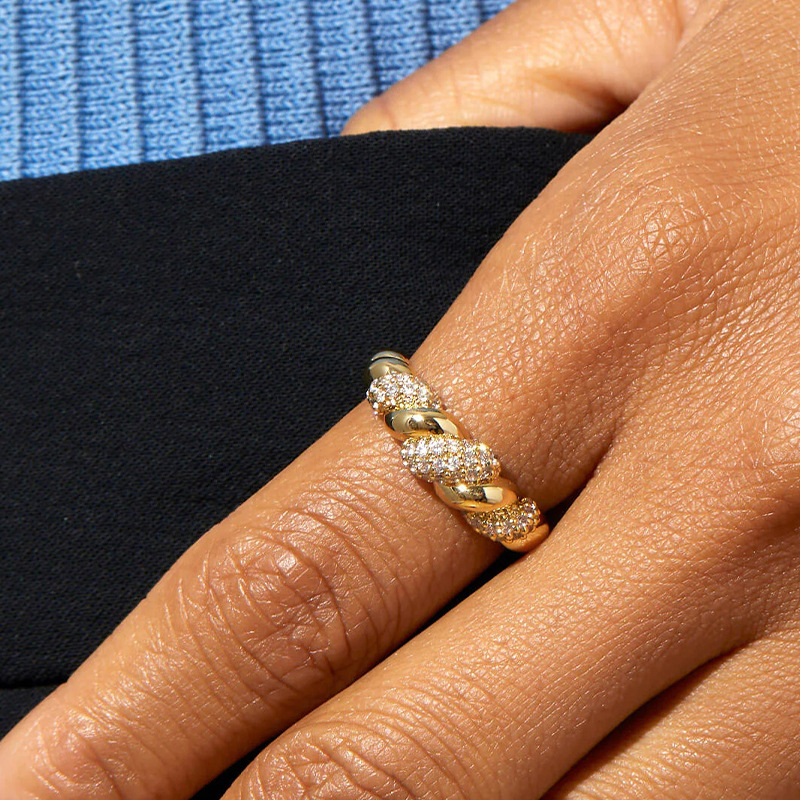 欧美风绳环满钻戒指女设计感