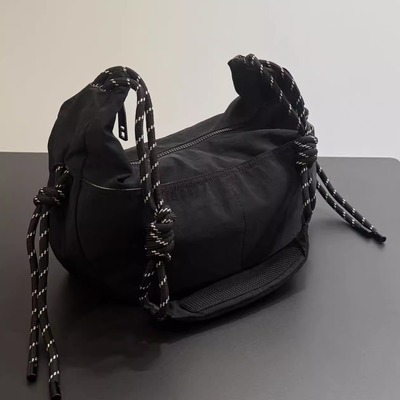 防水牛津布潮流百搭大容量通勤包