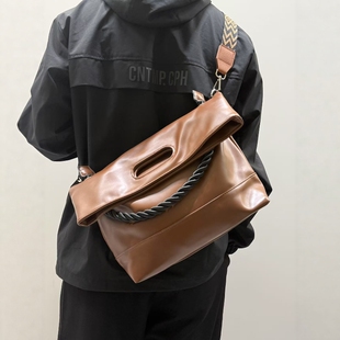 贵宝的包小众设计百搭潮流休闲大容量包包单肩斜挎包电脑包通勤包