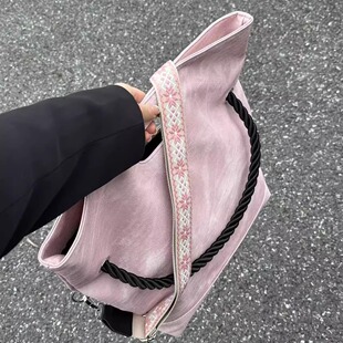 贵宝的包小众包包女新款中性风托特包电脑包登山包通勤单肩斜跨包