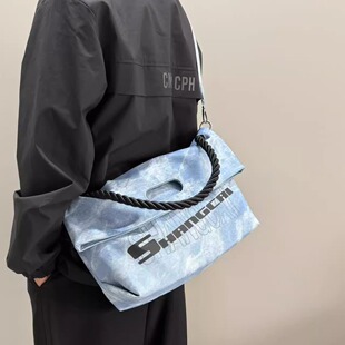 贵宝 包小众设计百搭潮流休闲大容量包包单肩斜挎包电脑包通勤包