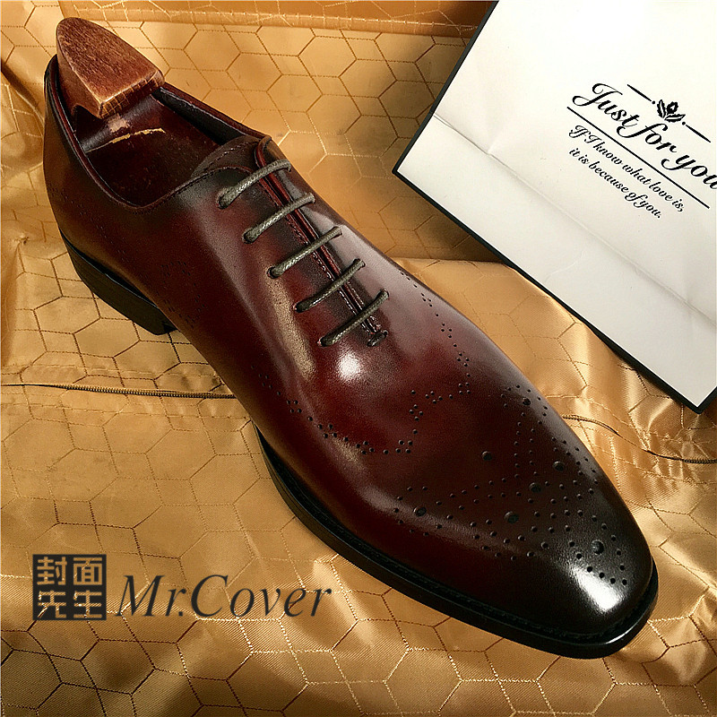 真皮手工布洛克雕花皮鞋