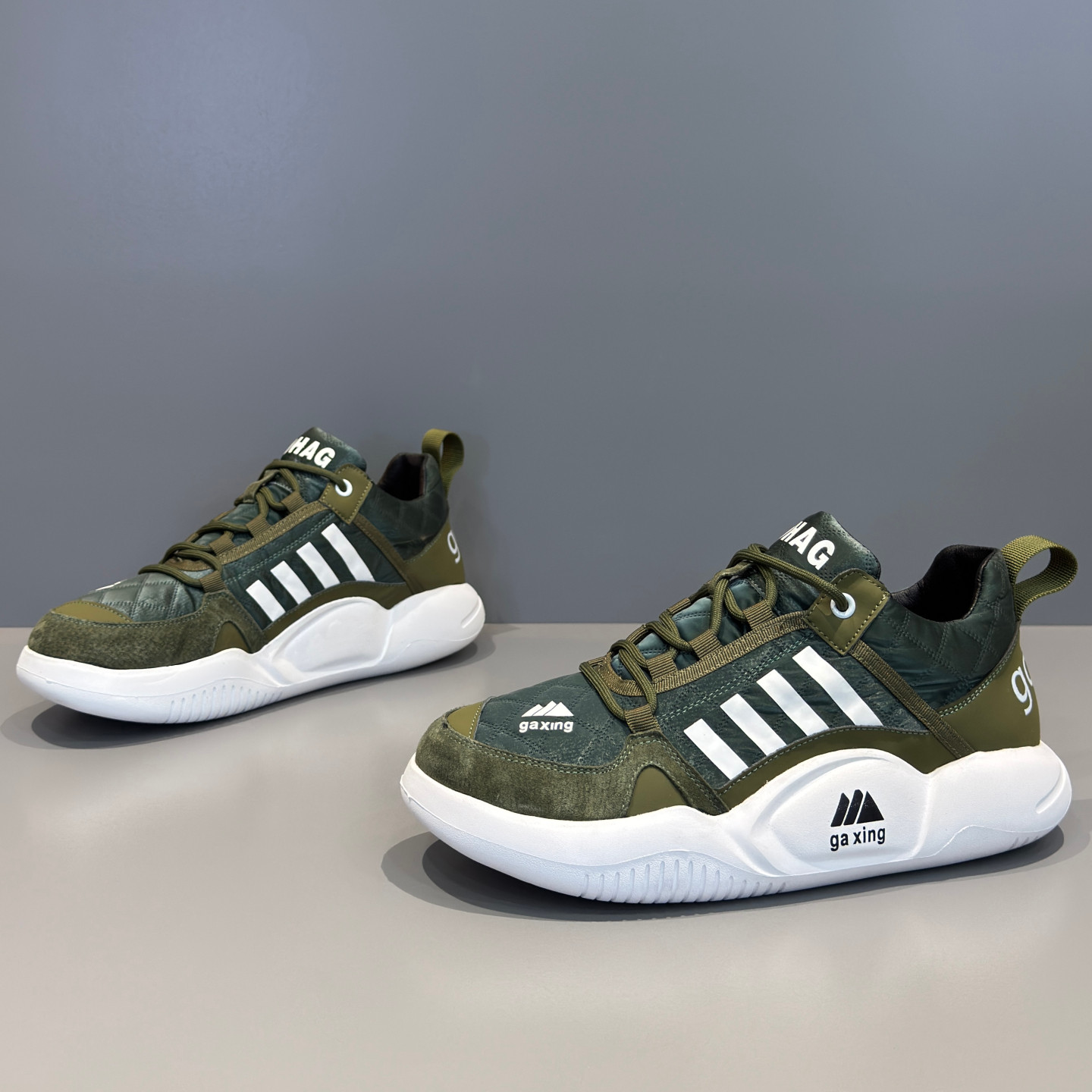 欧洲站2025冬季新款憨憨小丑面包鞋软底百搭厚底鞋网红休闲男鞋子,流行男鞋,时尚休闲鞋,淘宝优惠券,粉丝福利购,淘宝优惠卷