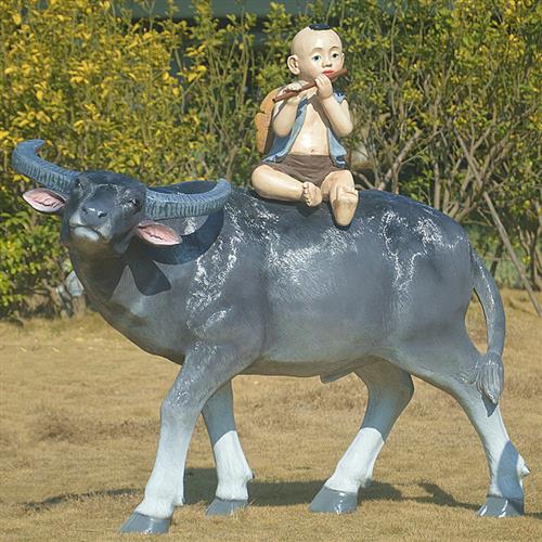 公园景区装饰品吹笛牧童大水牛摆件景观雕塑动物模型玻璃钢工艺