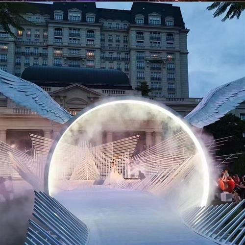 户外景区网红打卡引流感应装置舞台旋转水雾门圆环发光喷雾大道具