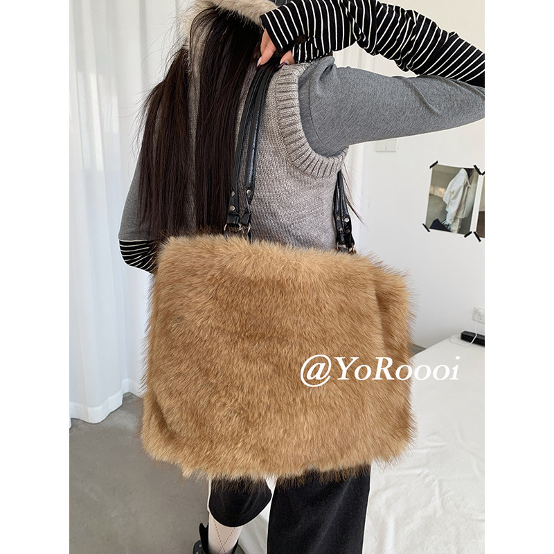 YoRoooi 小众时髦韩系复古设计感毛绒单肩包气质百搭方形手提包女,箱包皮具/热销女包/男包,通用款女包,淘宝优惠券,粉丝福利购,淘宝优惠卷