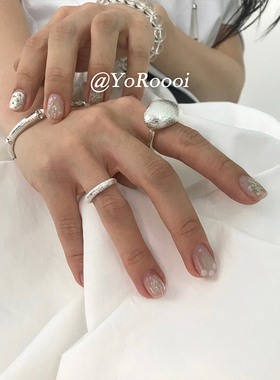 设计感拉丝闪砂大卧蚕重工戒指