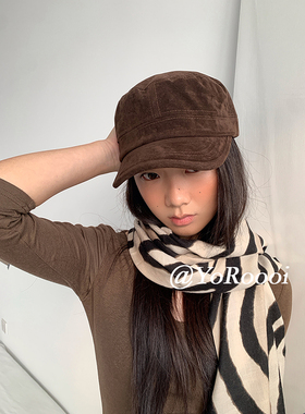 YoRoooi 小众复古麂皮绒百搭平顶马术帽大头围画家帽鸭舌帽棒球帽