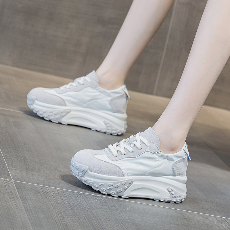 显脚小老爹鞋女内增高2024秋季新款运动休闲鞋子百搭厚底小个子鞋