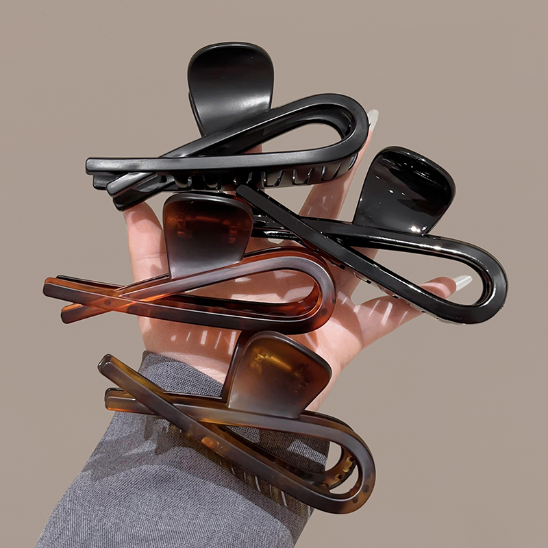 鱼尾小众高级感抓夹女蝴蝶鲨鱼夹