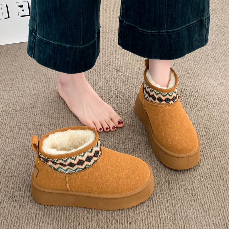 厚底增高皮毛一体雪地靴女2025冬季新款加绒保暖面包鞋东北大棉鞋