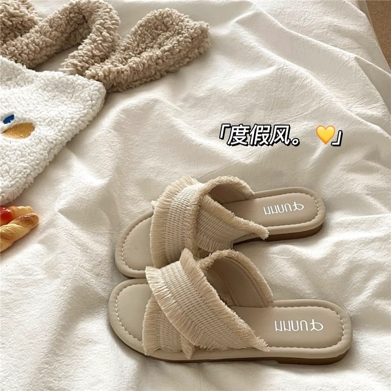 仙女风配裙子绝美凉拖鞋女夏季外穿2025新款法式外出透气沙滩凉鞋