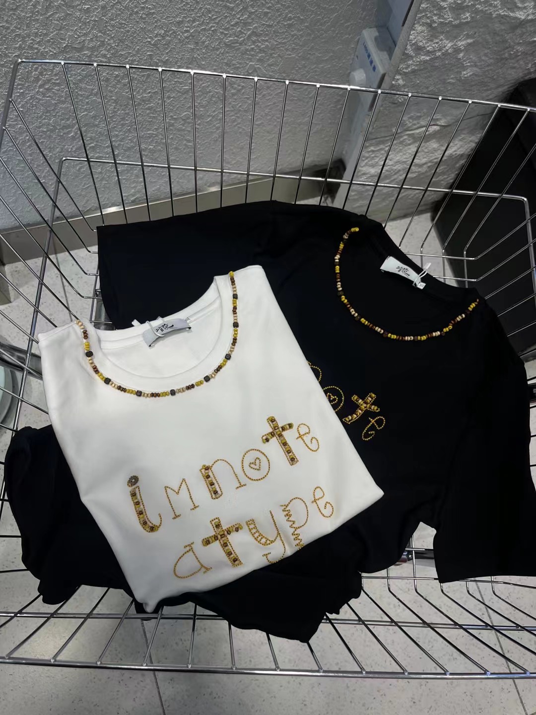 女王范」大码女装高品质重工字母刺绣t恤女短袖2025新款上衣1169