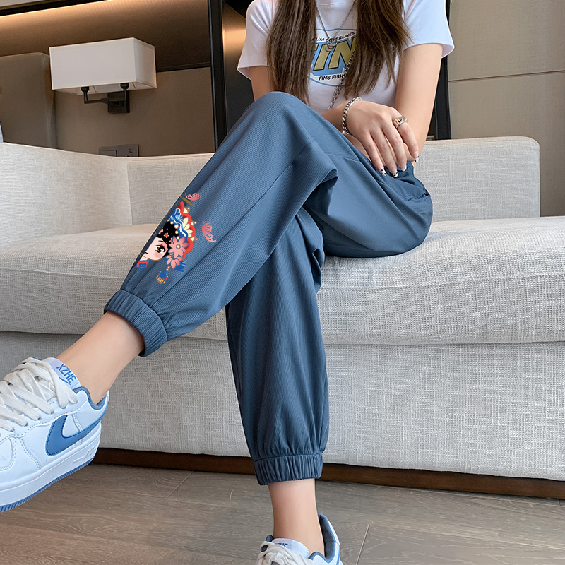 32021新款冰丝女裤夏季薄款灯笼运动裤宽松束脚国风印花休闲裤子