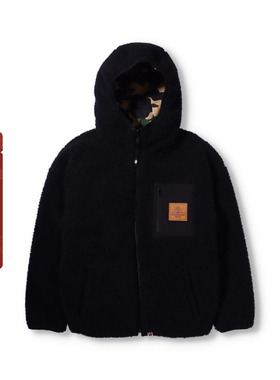 BAPE女装秋冬满印迷彩图案毛绒两面穿连帽外套241503H