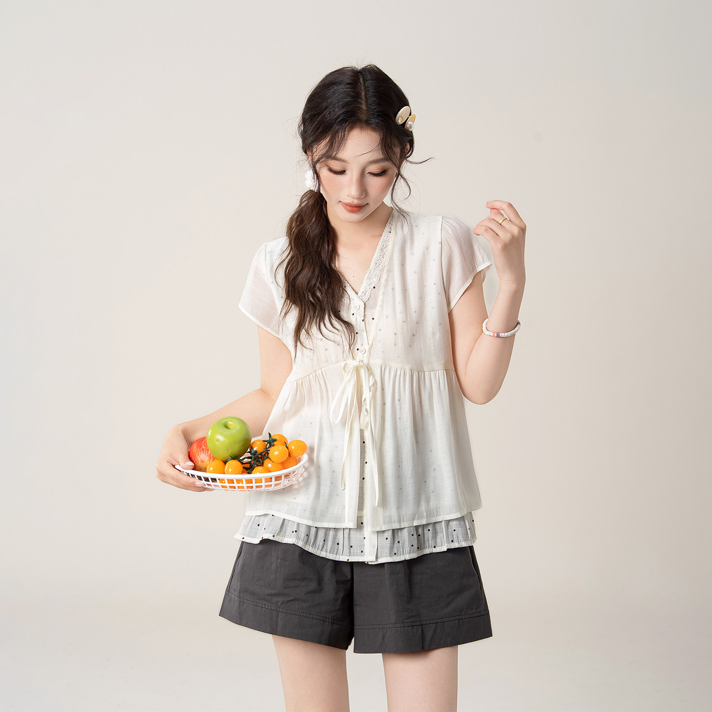 【浅夏微凉】杏色波点假两件系带短袖衬衫女夏季出游穿搭文艺上衣