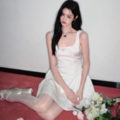 易碎商店·白色法式 现货 赫本风轻婚纱连衣裙气质显瘦小礼服裙