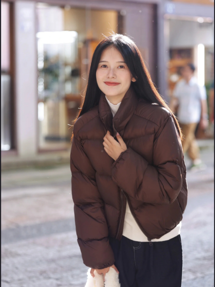 肯豆风羽绒服女外套2025秋冬新款时尚小个子高腰立领短款面包服