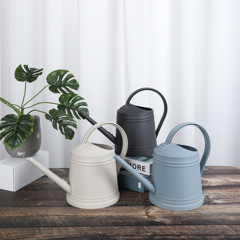 陌町家用大容量长嘴浇水壶