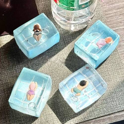 1pc Swimming Pool Squeeze Toys Maltose Stress Relief  Reboun