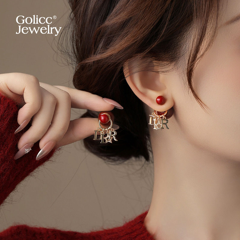 前后式红色珍珠字母耳环女2026年新款爆款高级感耳钉独特漂亮耳饰,饰品/流行首饰/时尚饰品新,耳环,淘宝优惠券,粉丝福利购,淘宝优惠卷
