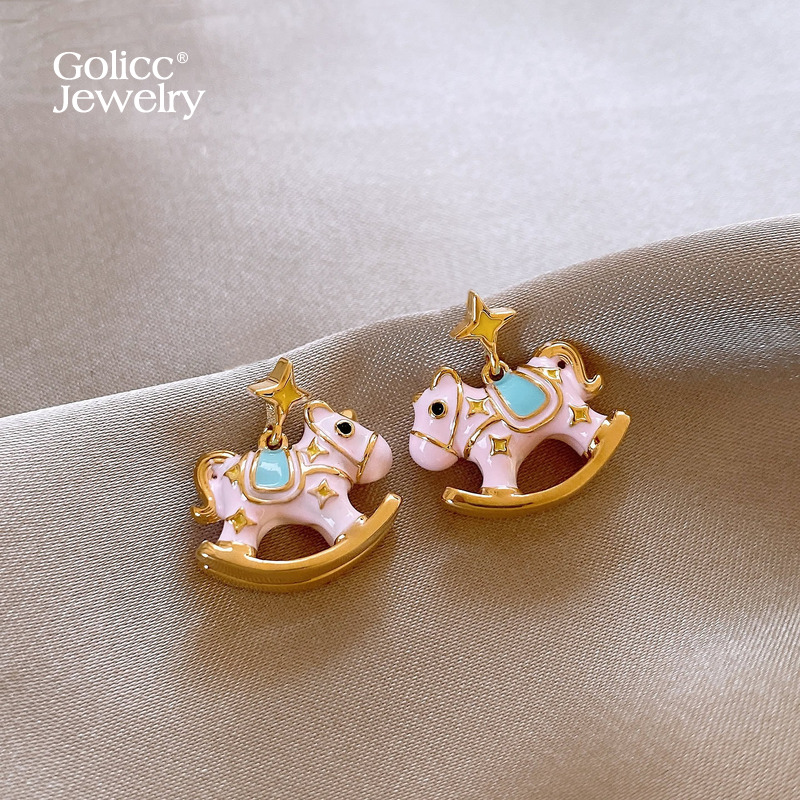 古里雅金色本命年木马耳钉高级感