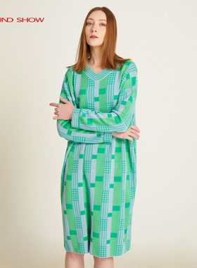 阁兰秀2025年春新款几何提花针织连衣裙V领长袖中长款H裙直筒宽松