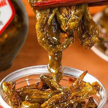 关圣冲老坛晒辣椒酱308克下饭菜瓶装香辣拌饭酱地道选材源头工厂