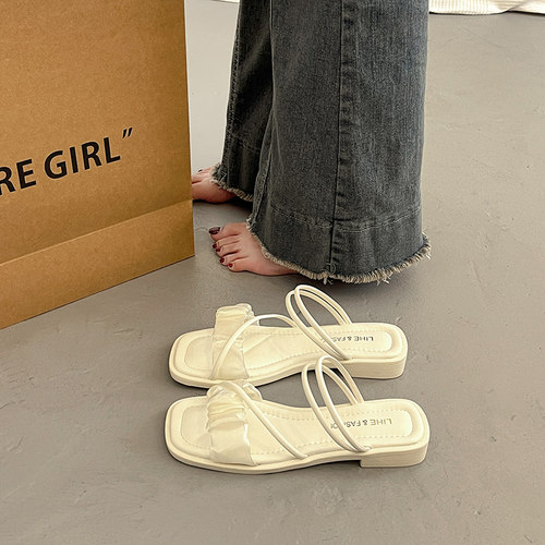 配裙子凉鞋女仙女风夏外穿平底2025新款超火法式绝美罗马沙滩凉拖